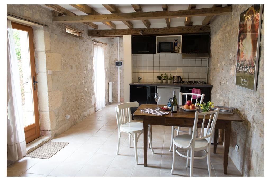 Domaine De La Grange Aux Dimes Villa Feux ภายนอก รูปภาพ